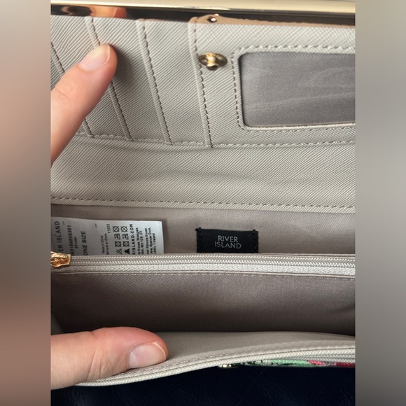 Wallet - Picture 7 of 7